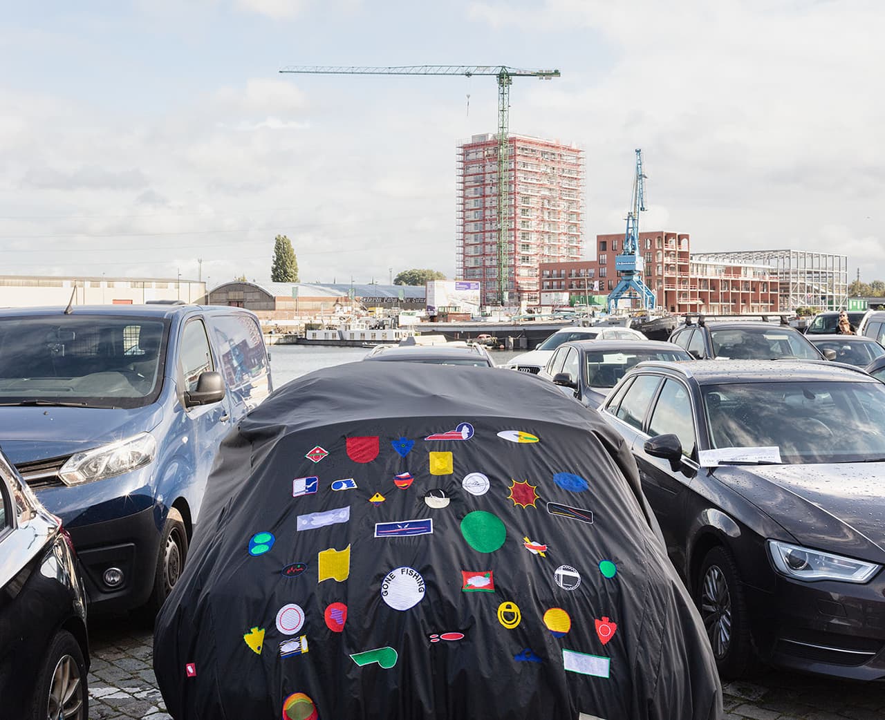 Gone fishing (car cover), embroidery on textile