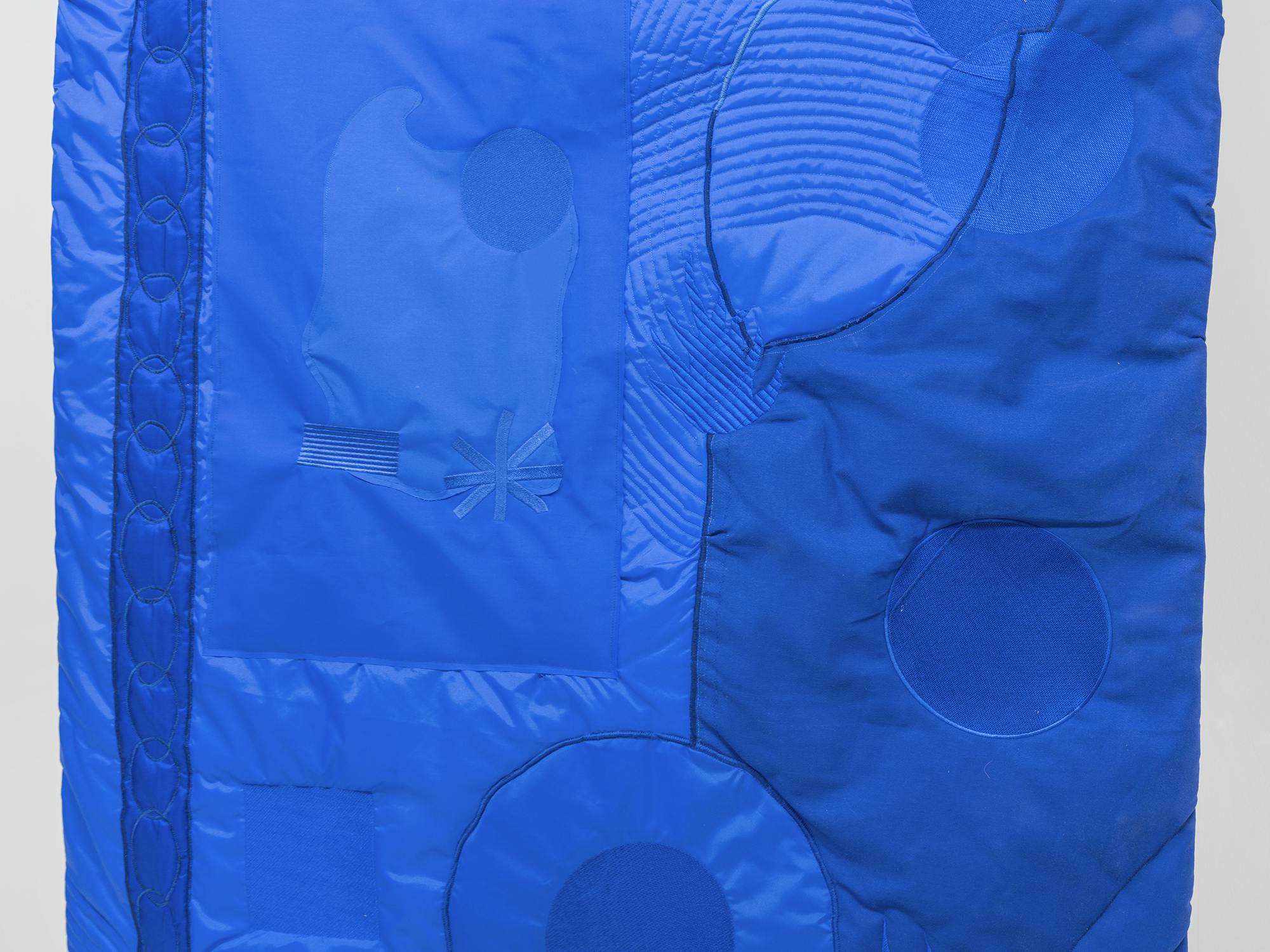 Gabbiano (blue), detail